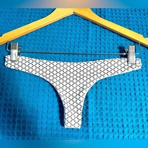 Vintage Acacia Swim Ho’ okipa Bottoms Diamond Print Size Small. EUC.